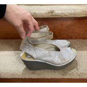 Fly London Silver Perforated Wedge Sandals Women SZ 6.5 In Excellent Condition